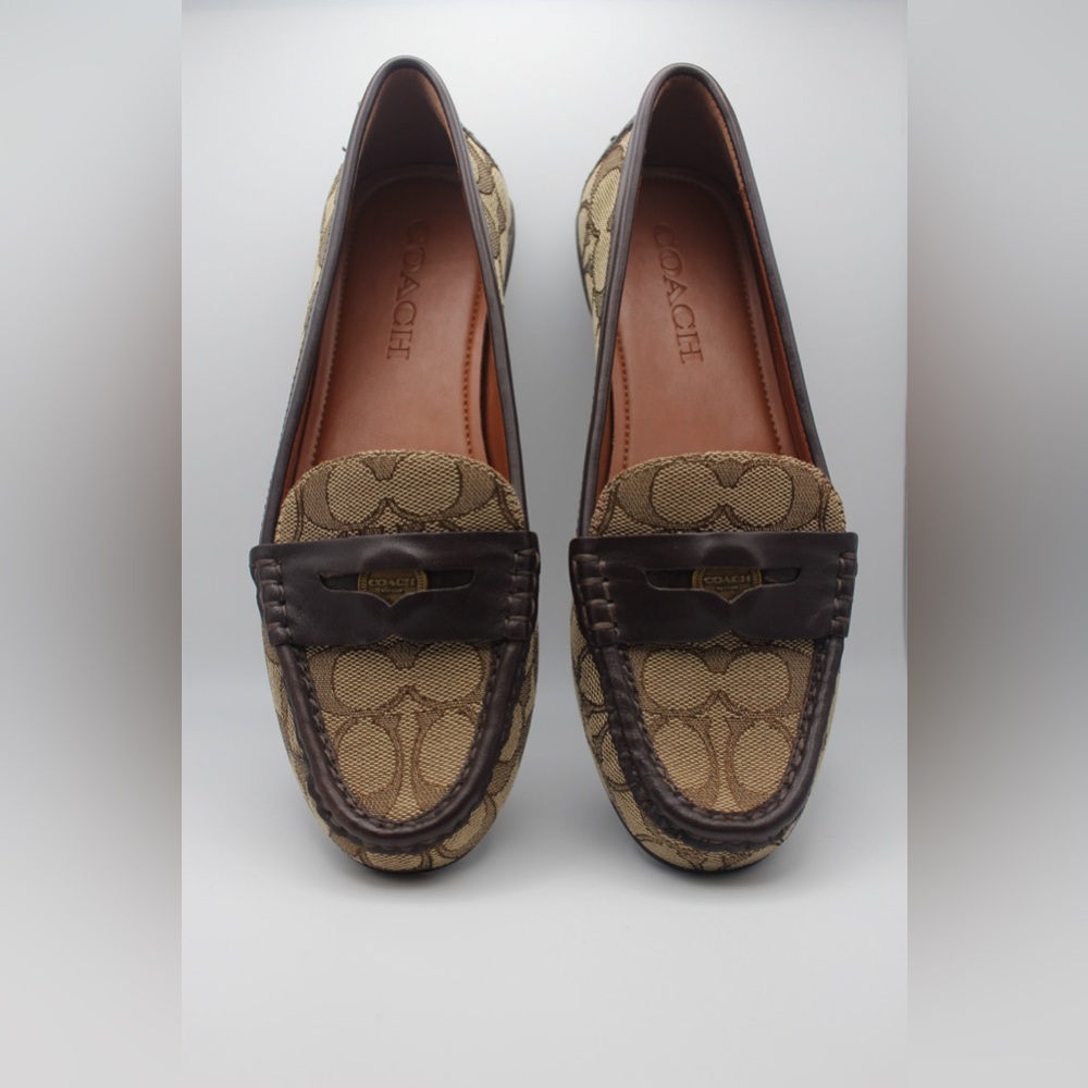 COACH | WOMEN SZ 6.5 | BROWN & TAN MONOGRAM PENNY LOAFER DRIVING MOCCASINS